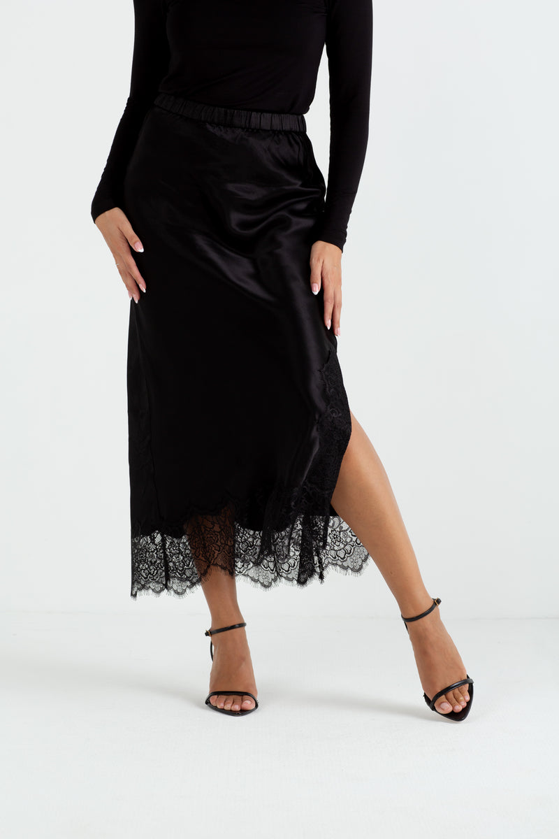 【COAP】 [Made] Lace noir satin skirt Satin Lace Detail Midi Skirt - Black | BOA