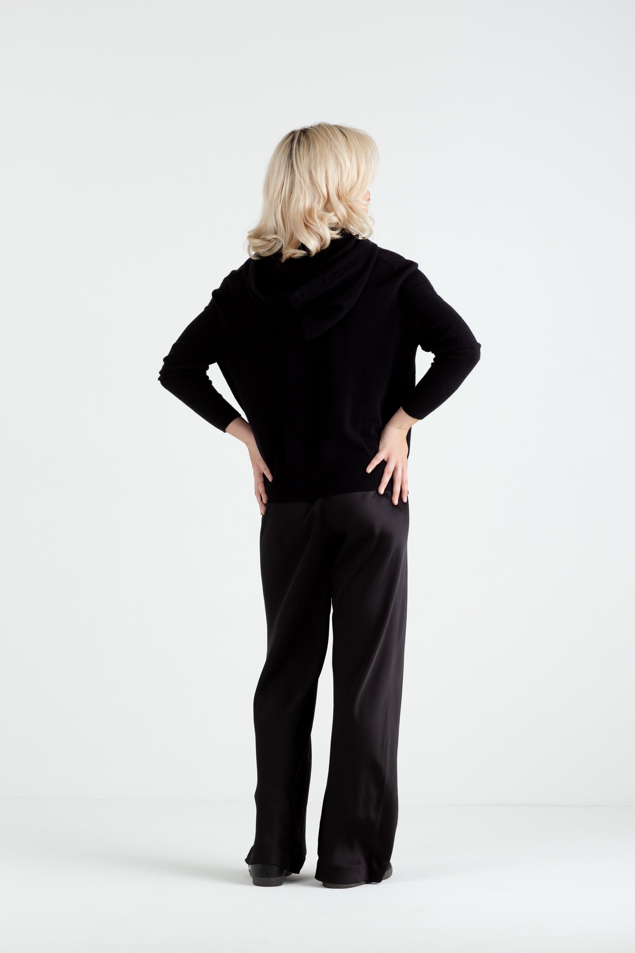 The Julie | Cashmere Hoodie Black – Sinead Keary